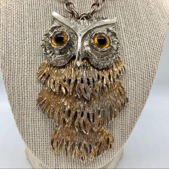 Sold! Vintage Metal Owl Necklace - Picture 2 of 6